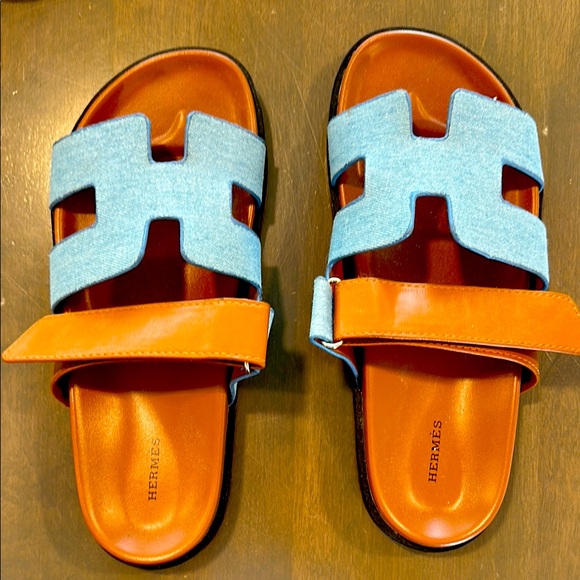 Hermes sandals (faux) - Picture 1 of 3